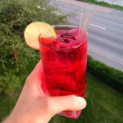 Vodka Cranberry (Cape Cod) Drink Recipe