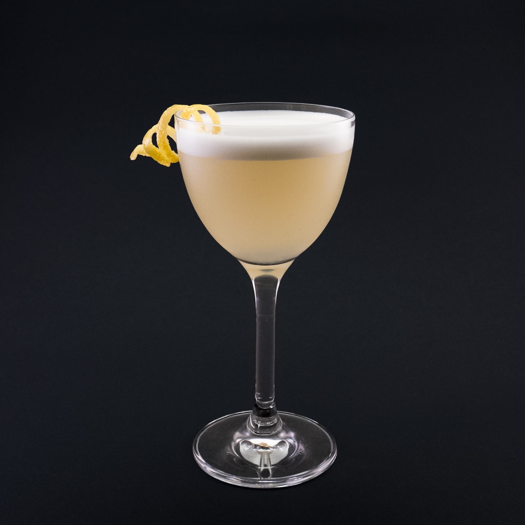 Gin Sour Recipe - Cocktails &amp; drinks online - Drinkoteket